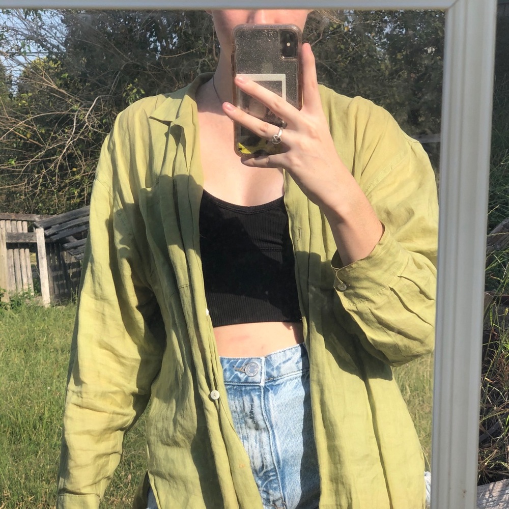 Arleen Bowman chin chin linen button down :)